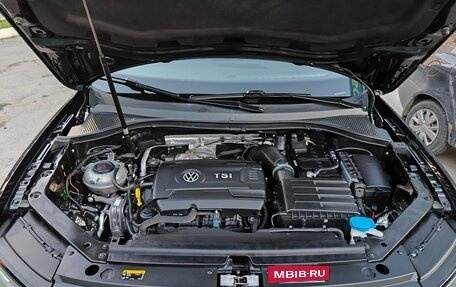 Volkswagen Tiguan II, 2018 год, 2 650 000 рублей, 3 фотография