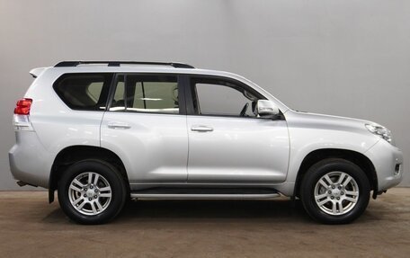 Toyota Land Cruiser Prado 150 рестайлинг 2, 2013 год, 2 670 000 рублей, 4 фотография