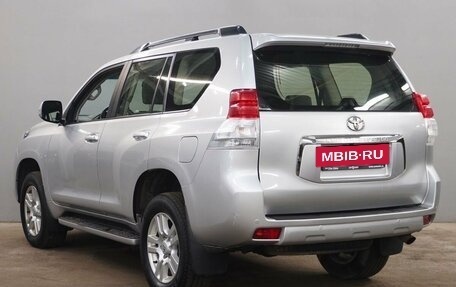 Toyota Land Cruiser Prado 150 рестайлинг 2, 2013 год, 2 670 000 рублей, 7 фотография