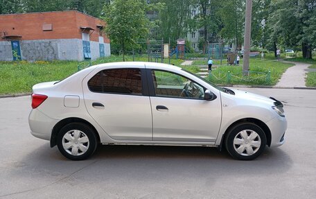 Renault Logan II, 2017 год, 790 000 рублей, 6 фотография