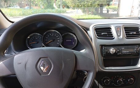 Renault Logan II, 2017 год, 790 000 рублей, 8 фотография