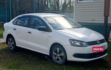 Volkswagen Polo VI (EU Market), 2010 год, 550 000 рублей, 2 фотография