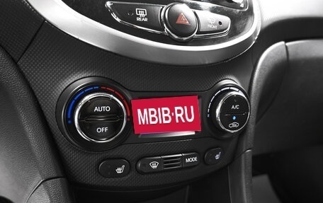 Hyundai Solaris II рестайлинг, 2013 год, 695 000 рублей, 16 фотография