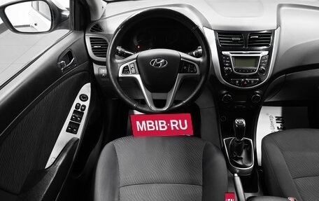Hyundai Solaris II рестайлинг, 2013 год, 695 000 рублей, 12 фотография