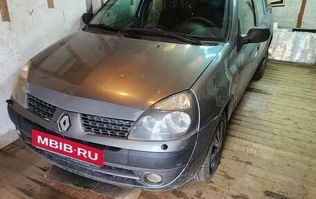 Renault Symbol I, 2002 год, 265 000 рублей, 2 фотография