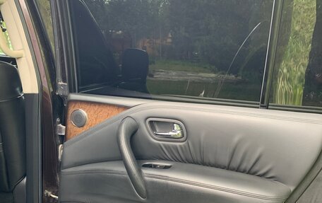 Infiniti QX56, 2011 год, 2 690 000 рублей, 6 фотография