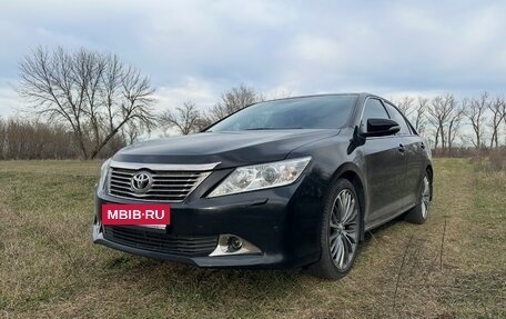 Toyota Camry, 2014 год, 1 920 000 рублей, 5 фотография