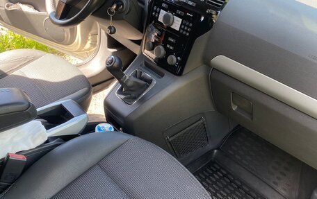 Opel Zafira B, 2008 год, 800 000 рублей, 10 фотография