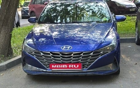 Hyundai Elantra, 2021 год, 1 950 000 рублей, 2 фотография