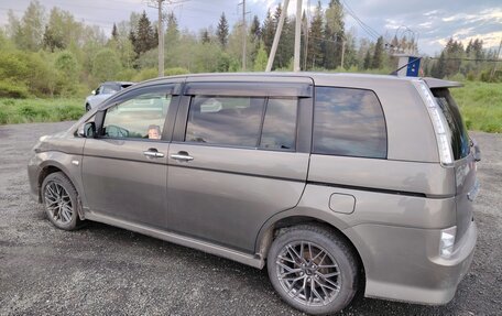 Toyota ISis I, 2012 год, 1 570 000 рублей, 4 фотография