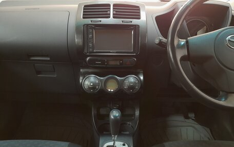 Toyota Ist II, 2008 год, 679 000 рублей, 11 фотография