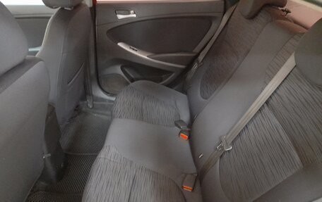 Hyundai Solaris II рестайлинг, 2015 год, 1 029 000 рублей, 14 фотография