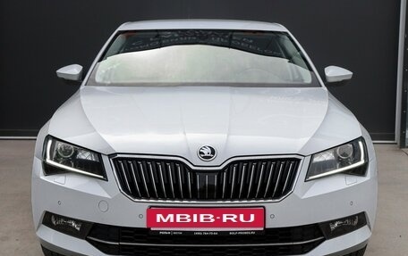 Skoda Superb III рестайлинг, 2019 год, 1 755 000 рублей, 2 фотография