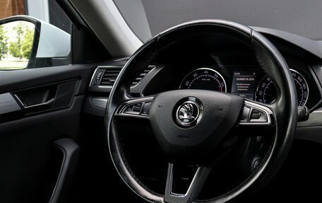 Skoda Superb III рестайлинг, 2019 год, 1 755 000 рублей, 14 фотография