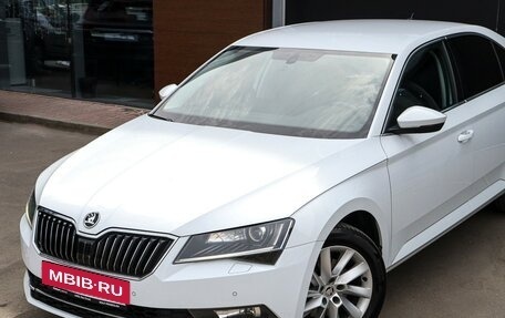 Skoda Superb III рестайлинг, 2019 год, 1 755 000 рублей, 22 фотография
