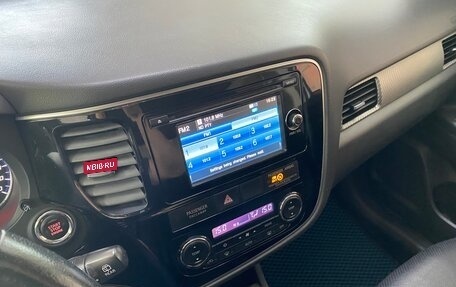 Mitsubishi Outlander III рестайлинг 3, 2013 год, 1 499 999 рублей, 20 фотография