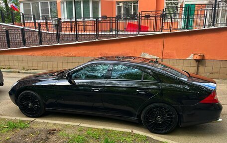 Mercedes-Benz CLS, 2004 год, 1 470 000 рублей, 2 фотография