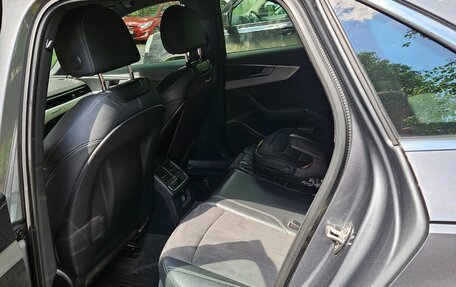 Audi A4, 2018 год, 2 900 000 рублей, 12 фотография