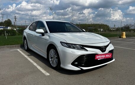 Toyota Camry, 2020 год, 2 440 000 рублей, 4 фотография