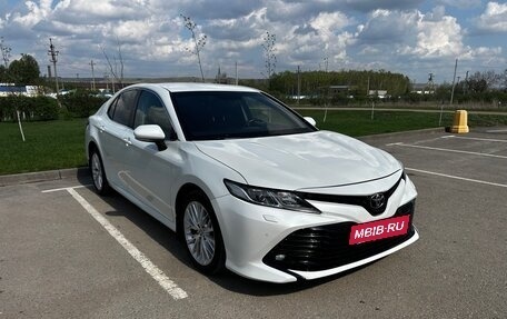 Toyota Camry, 2020 год, 2 440 000 рублей, 3 фотография