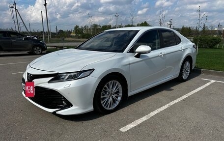 Toyota Camry, 2020 год, 2 440 000 рублей, 2 фотография