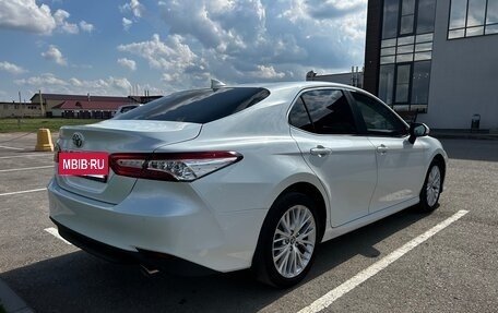 Toyota Camry, 2020 год, 2 440 000 рублей, 7 фотография