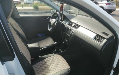 Skoda Rapid I, 2016 год, 850 000 рублей, 5 фотография