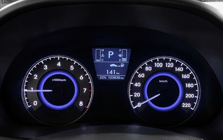 Hyundai Solaris II рестайлинг, 2015 год, 989 000 рублей, 21 фотография
