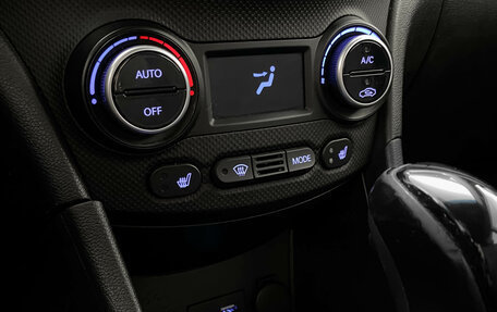 Hyundai Solaris II рестайлинг, 2015 год, 989 000 рублей, 19 фотография