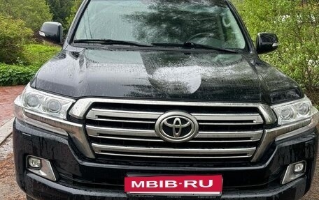 Toyota Land Cruiser 200, 2015 год, 6 000 000 рублей, 4 фотография