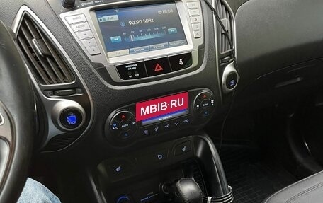 Hyundai ix35 I рестайлинг, 2011 год, 1 200 000 рублей, 13 фотография