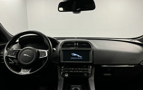 Jaguar F-Pace, 2018 год, 2 745 000 рублей, 8 фотография