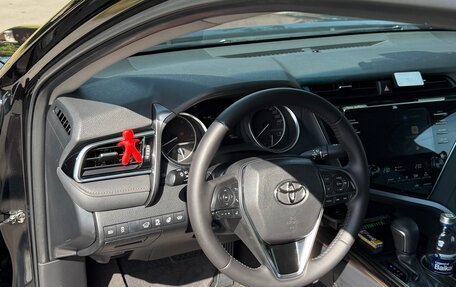 Toyota Camry, 2019 год, 2 700 000 рублей, 13 фотография