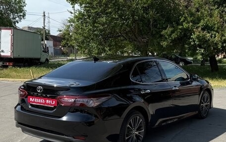Toyota Camry, 2019 год, 2 700 000 рублей, 5 фотография