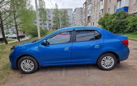 Renault Logan II, 2016 год, 1 000 000 рублей, 3 фотография