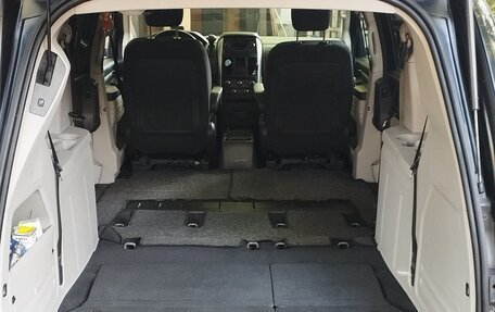 Dodge Caravan V, 2010 год, 1 050 000 рублей, 18 фотография