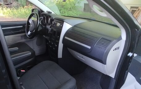 Dodge Caravan V, 2010 год, 1 050 000 рублей, 16 фотография