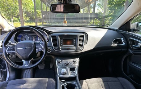 Chrysler 200 II, 2015 год, 1 000 000 рублей, 6 фотография