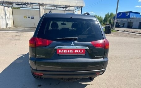 Mitsubishi Pajero Sport II рестайлинг, 2011 год, 1 480 000 рублей, 4 фотография