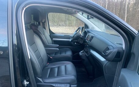 Peugeot Traveller I, 2020 год, 3 800 000 рублей, 4 фотография