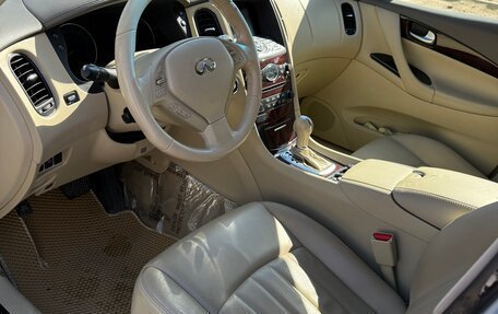 Infiniti EX, 2011 год, 9 фотография