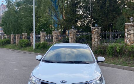 KIA Rio III рестайлинг, 2016 год, 880 000 рублей, 2 фотография