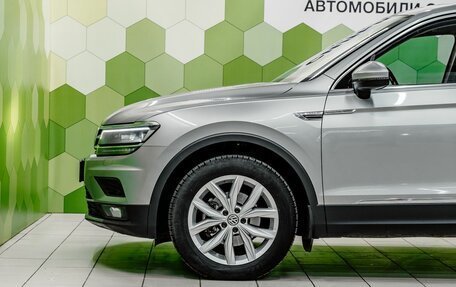 Volkswagen Tiguan II, 2018 год, 2 499 000 рублей, 9 фотография