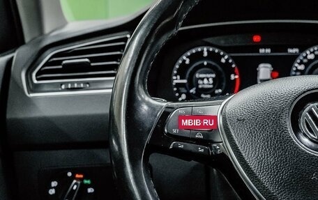 Volkswagen Tiguan II, 2018 год, 2 499 000 рублей, 14 фотография