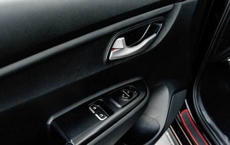 KIA Rio IV, 2017 год, 1 200 000 рублей, 18 фотография