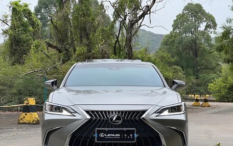 Lexus ES VII, 2022 год, 3 950 000 рублей, 2 фотография