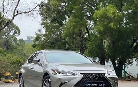 Lexus ES VII, 2022 год, 3 950 000 рублей, 3 фотография