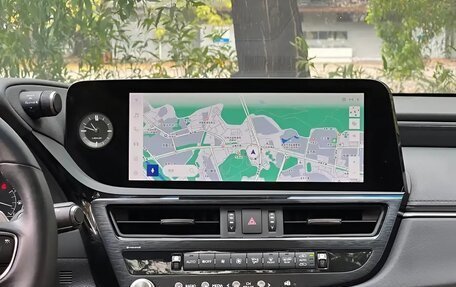 Lexus ES VII, 2022 год, 3 950 000 рублей, 12 фотография