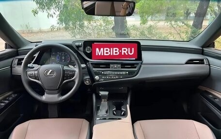 Lexus ES VII, 2022 год, 3 950 000 рублей, 9 фотография