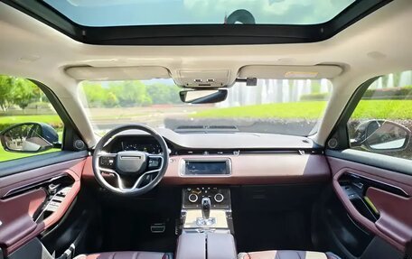 Land Rover Range Rover Evoque II, 2022 год, 3 450 000 рублей, 6 фотография